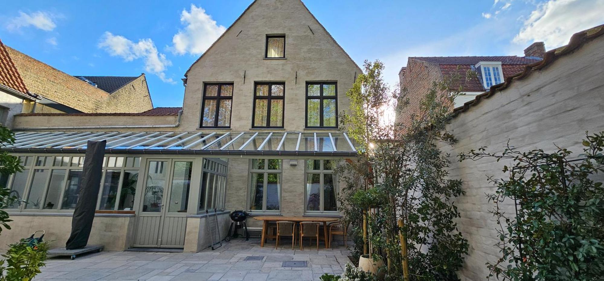 Guesthouse Bonheure Брюж Екстериор снимка